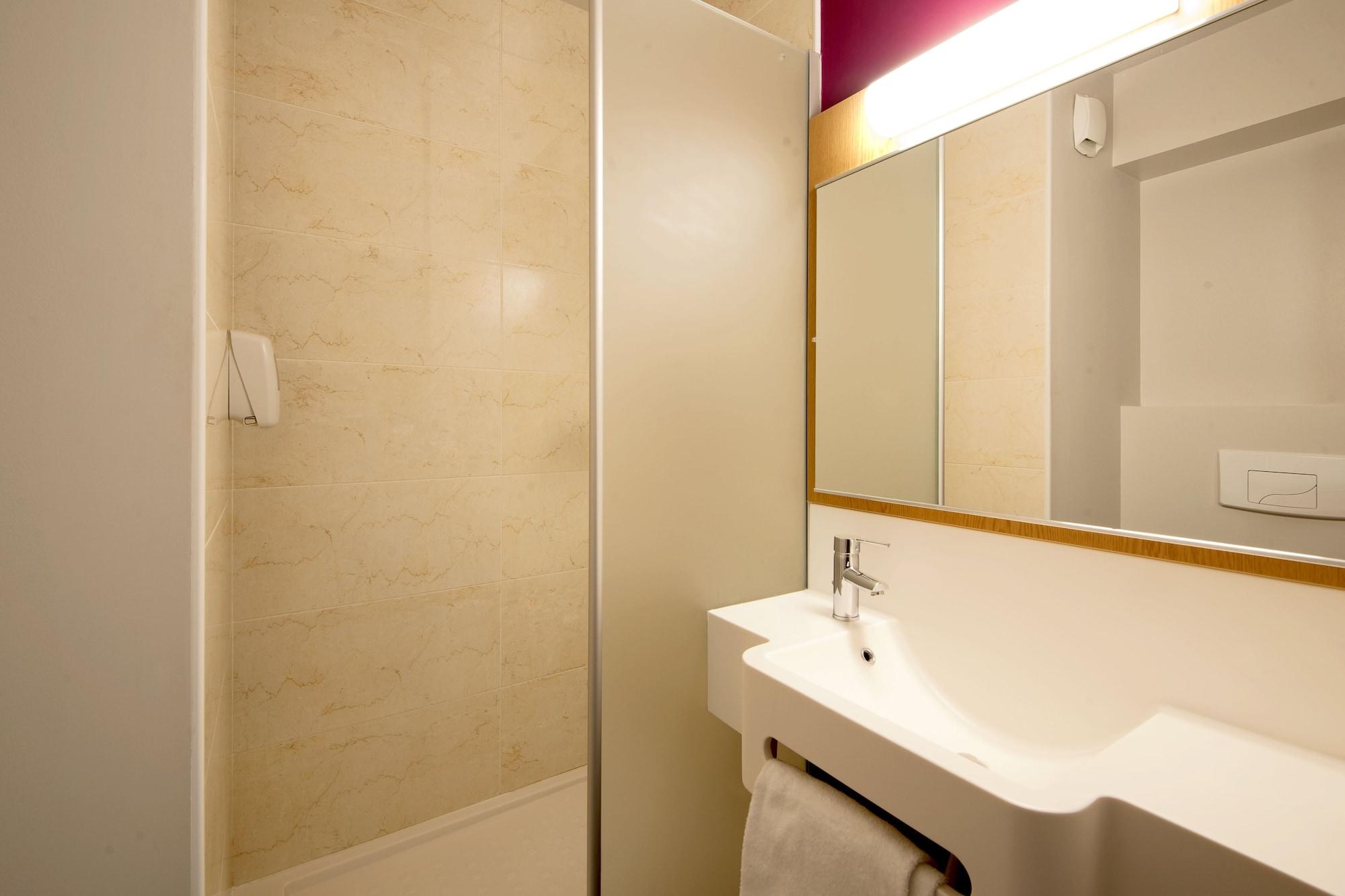 B&B Hotel Lyon Eurexpo Chassieu Exteriér fotografie